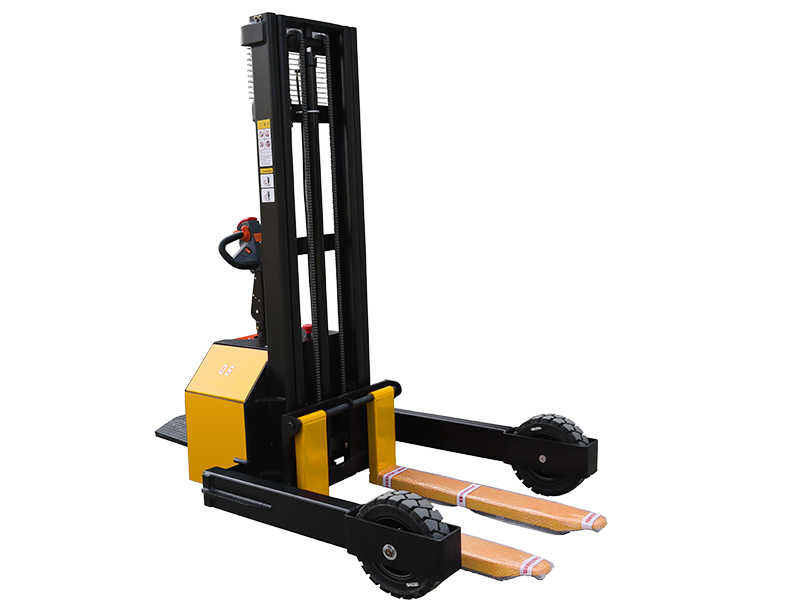 DGXC15-30戶(hù)外專(zhuān)用電動(dòng)堆高車(chē)